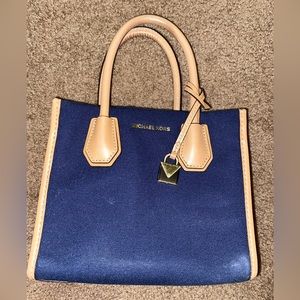 Micheal Kors mini purse